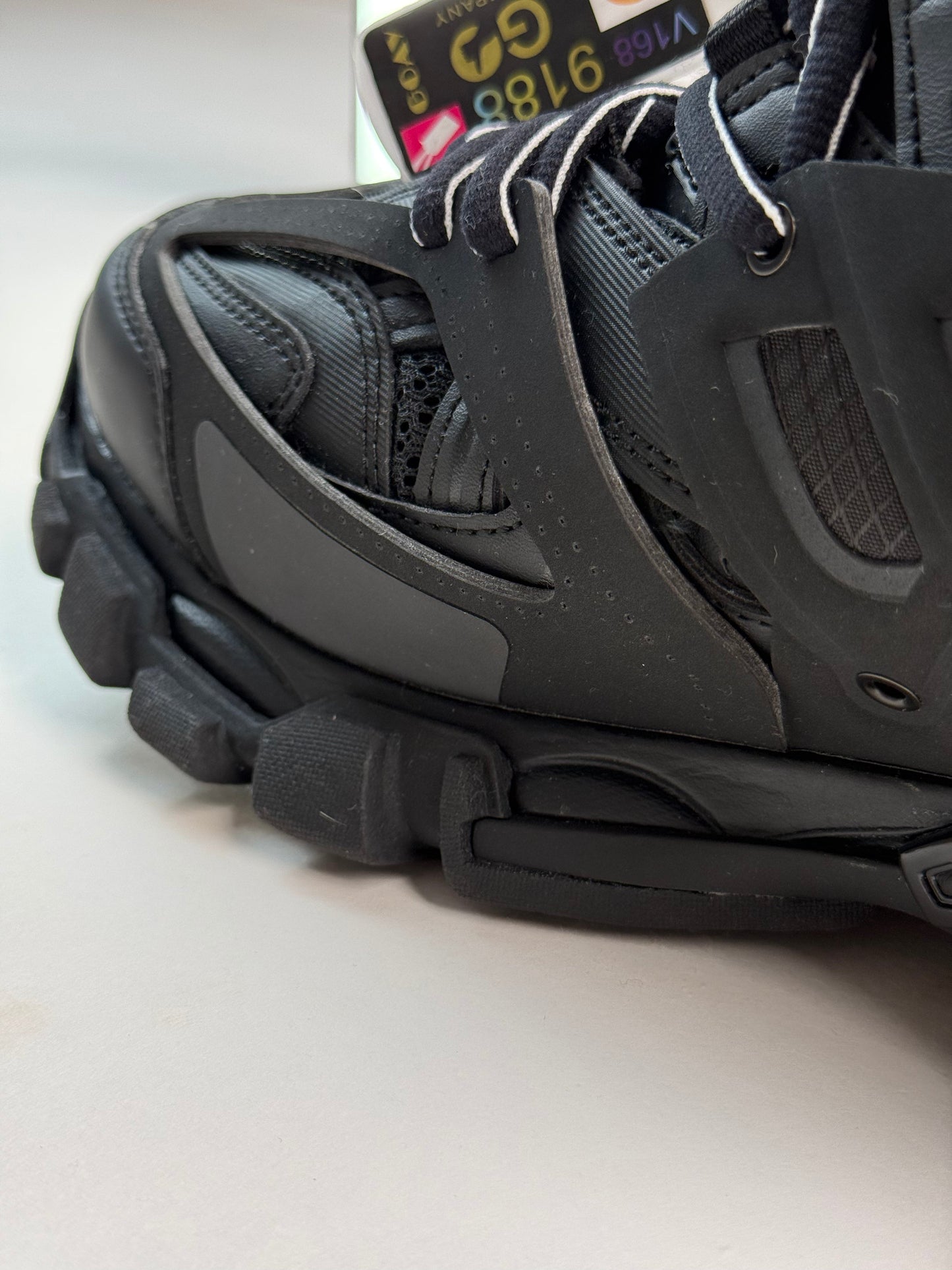 BALENCIAGA TRACK