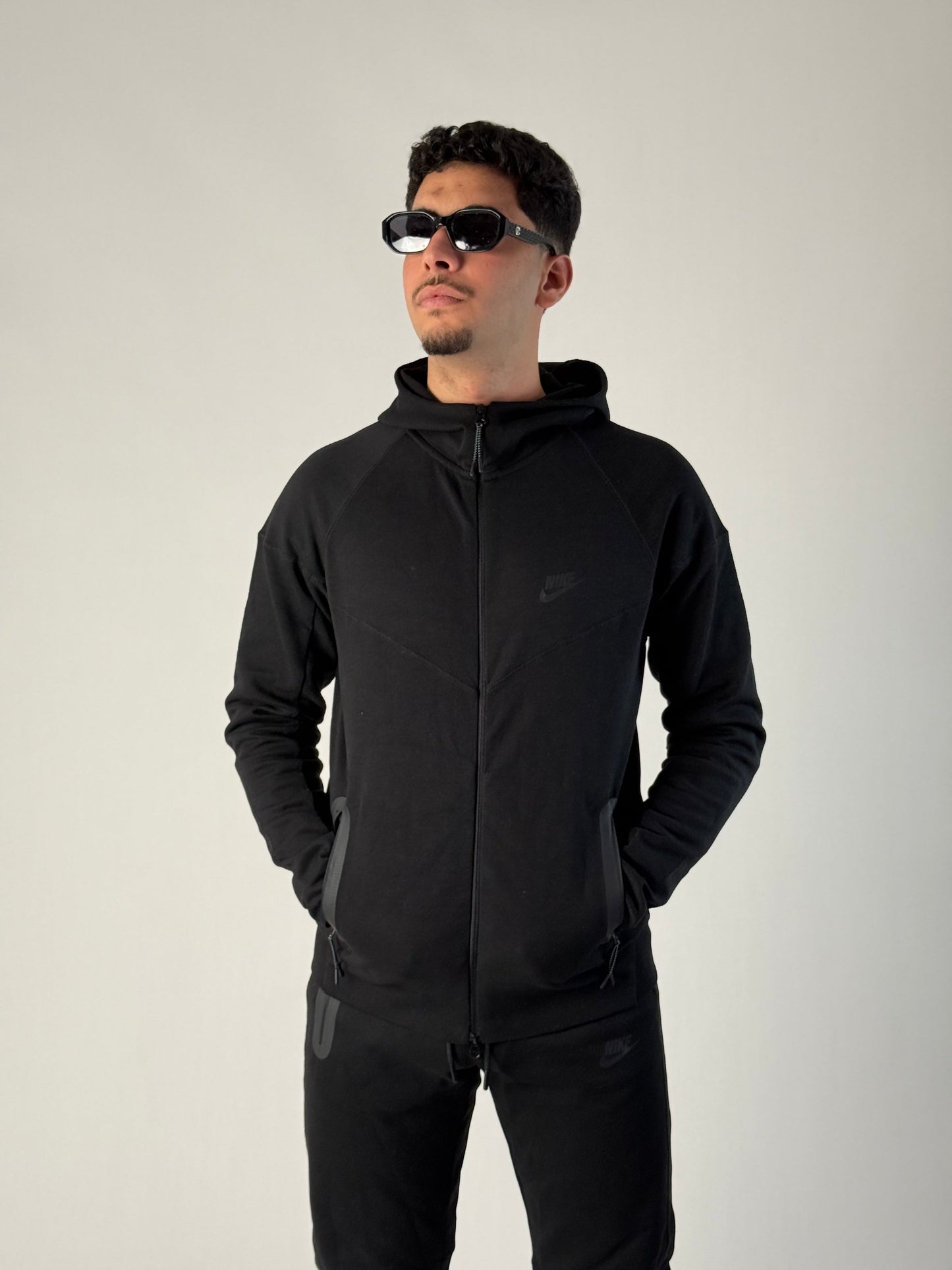 NIKE TECH FLEECE 2024